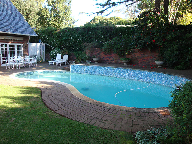 Elite Pools and Spas